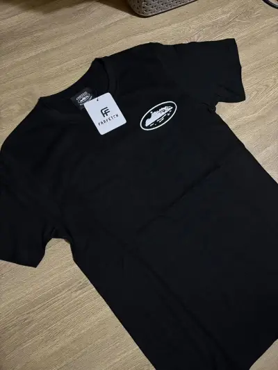 Poleras Essentials, Stussy y Corteiz - miniatura 3