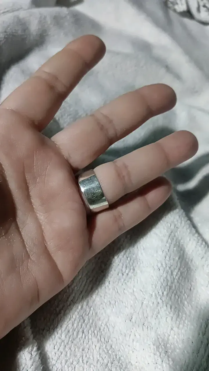 Anillo de plata con diseño floral - 2