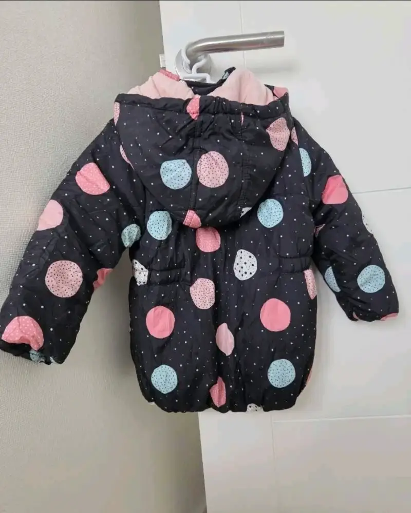 Abrigo con diseño de lunares - 2