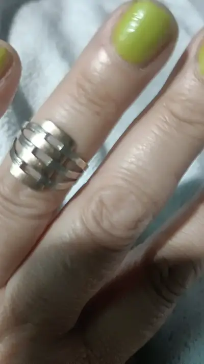 Anillo de plata diseño moderno - miniatura 2