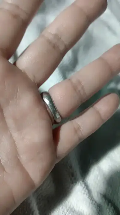 Anillo de plata con diseño acanalado - miniatura 5
