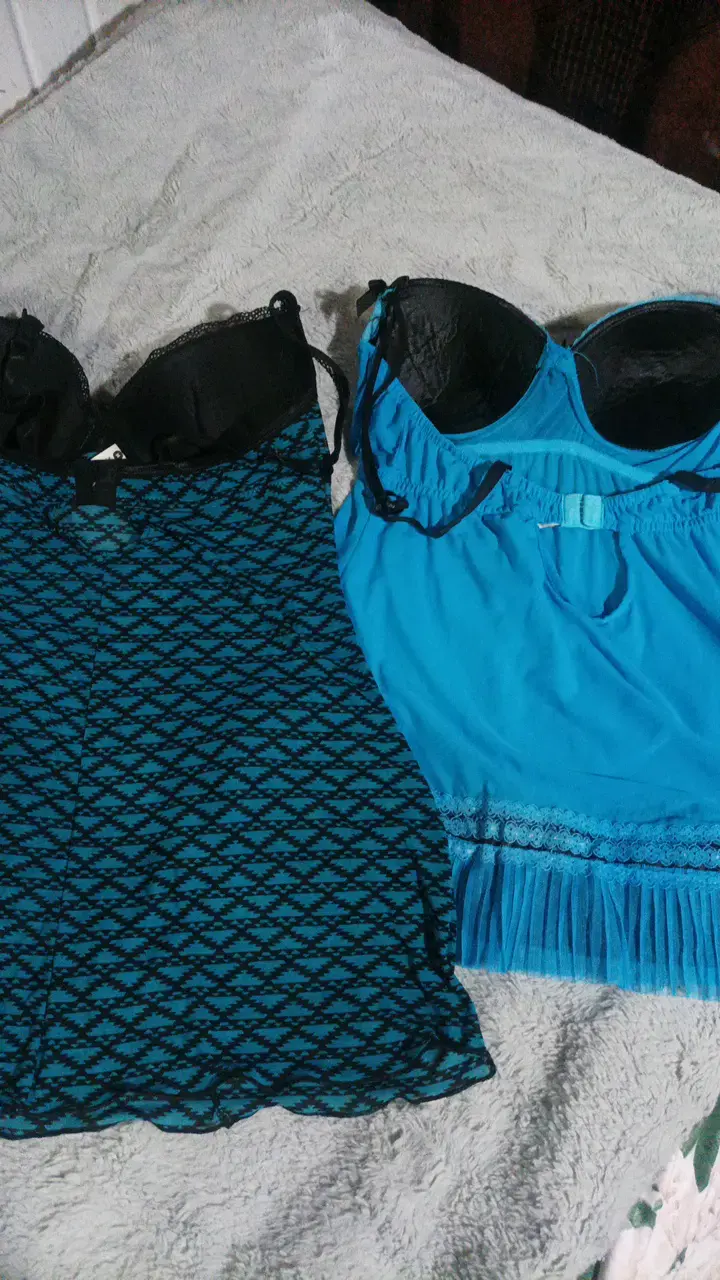 Conjunto de lencería azul con encaje - 6