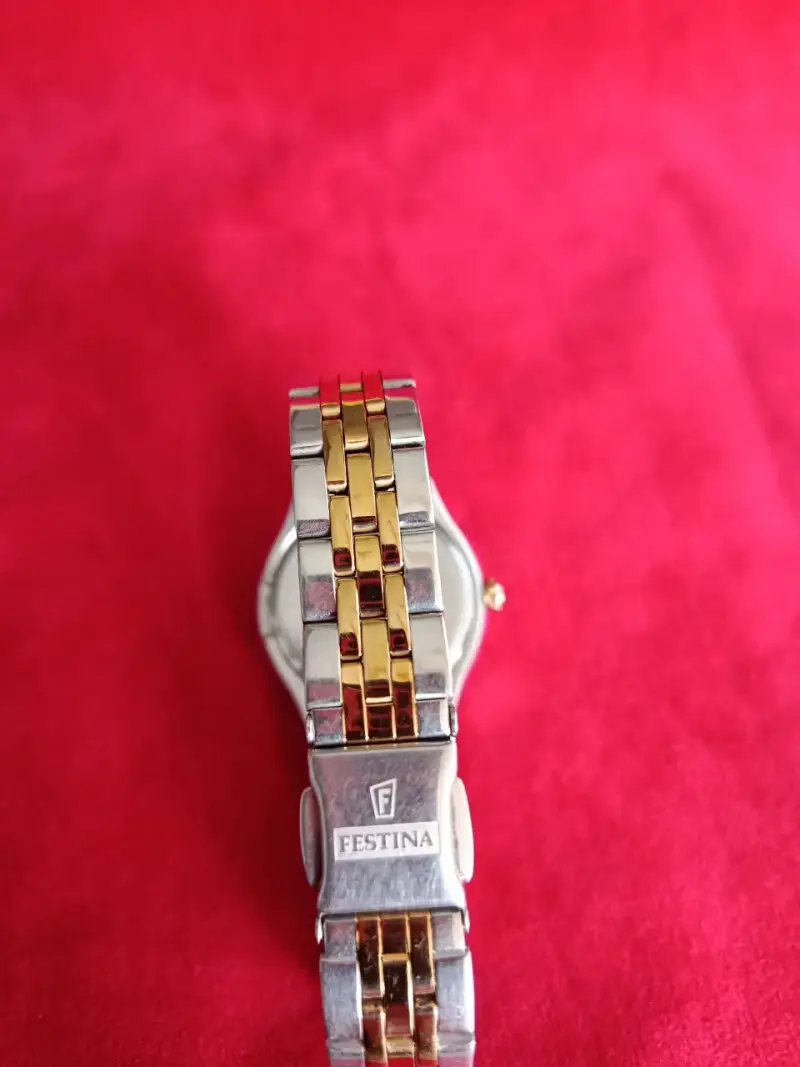 Reloj Festina para mujer con bisel de cristales - 3