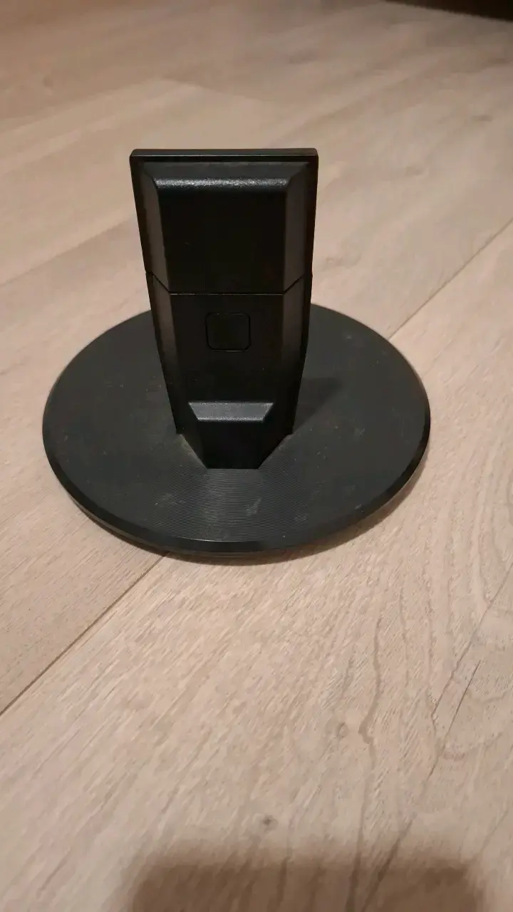 Base de soporte para monitor de mesa - 2