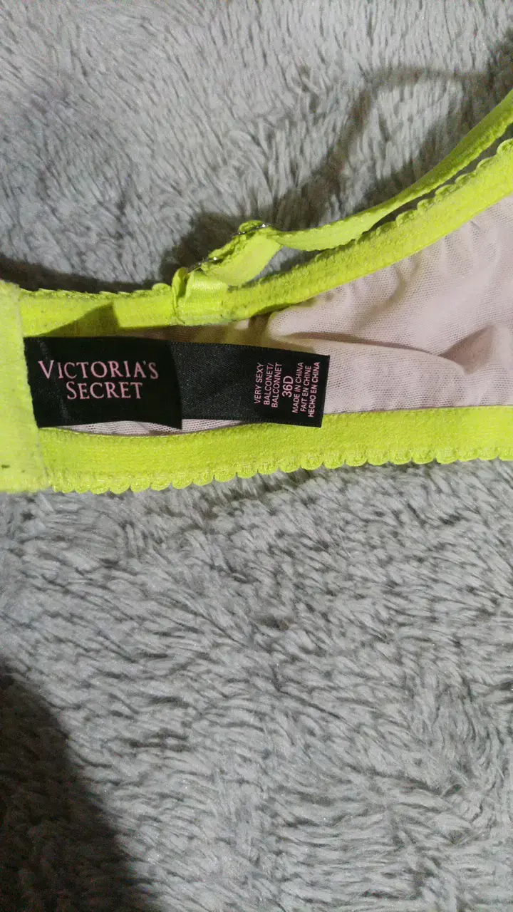 Sostén amarillo neón Victoria Secret - 6