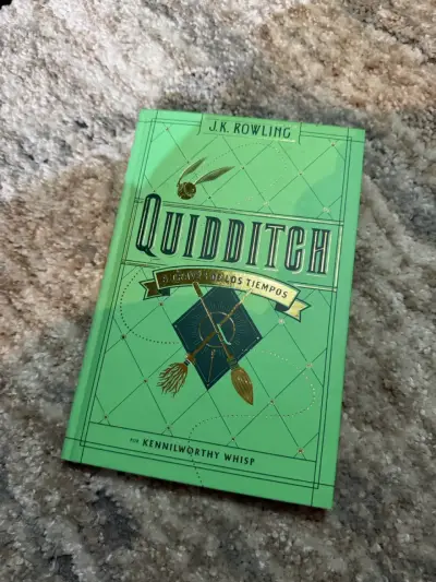 Quidditch A Través de los Tiempos de J.K. Row - miniatura 1