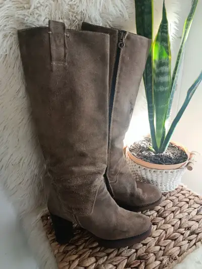Botas de gamuza marrón con tacón Weekend - miniatura 4
