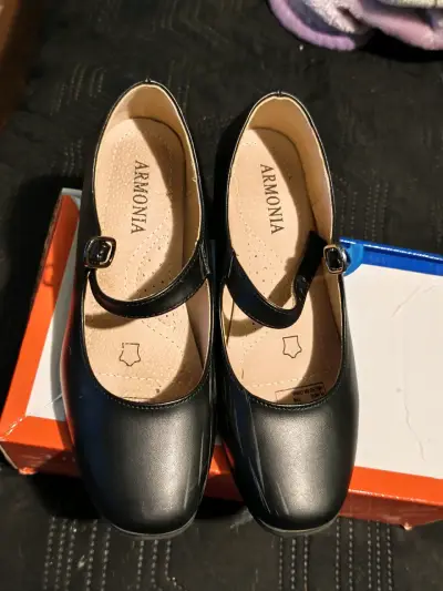 Zapatos de cueca  negros con tacón Armonia - miniatura 2
