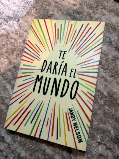 Libro 'Te Daría el Mundo' de Jandy Nelson - miniatura 1