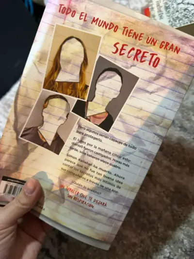 Libro 'Alguien Está Mintiendo' de Karen M. McManus - miniatura 2