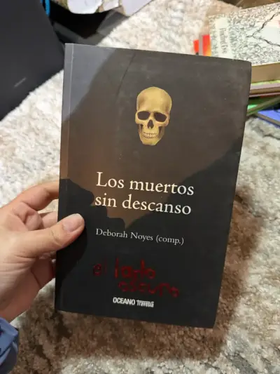 Libro 'Los muertos sin descanso' de Deborah Noyes - miniatura 1