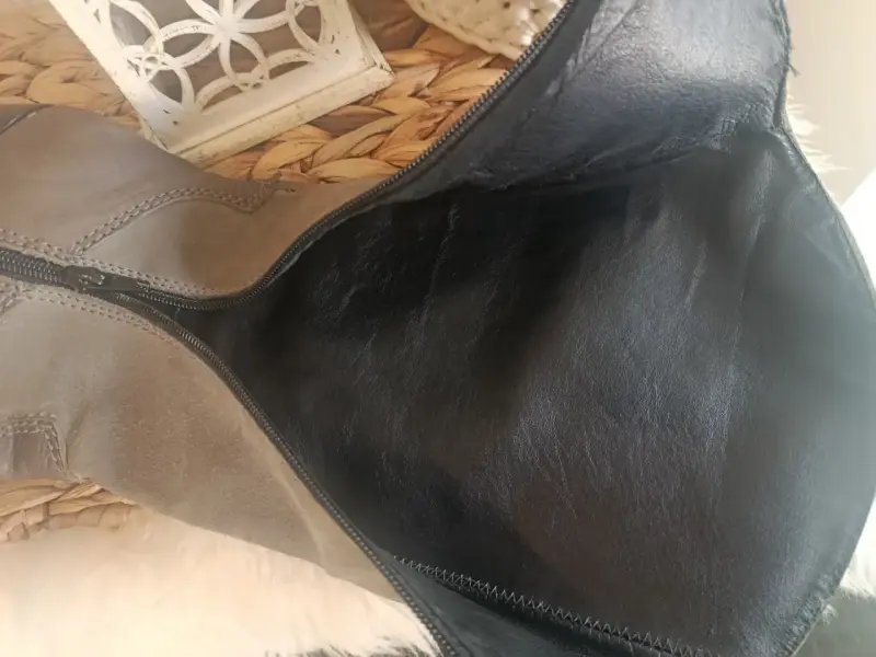 Botas de cuero y gamuza gris con tacón alto - 4