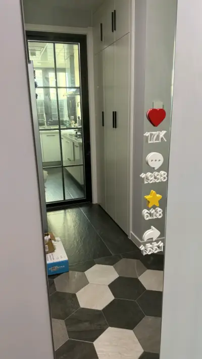 iconos de redes sociales decoración espejo - miniatura 1