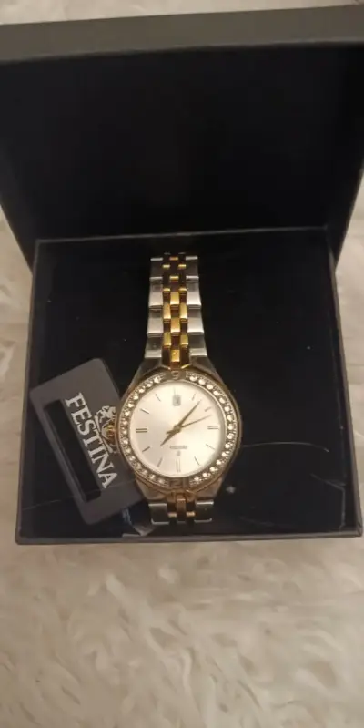 Reloj Festina para mujer con bisel de cristales - miniatura 1