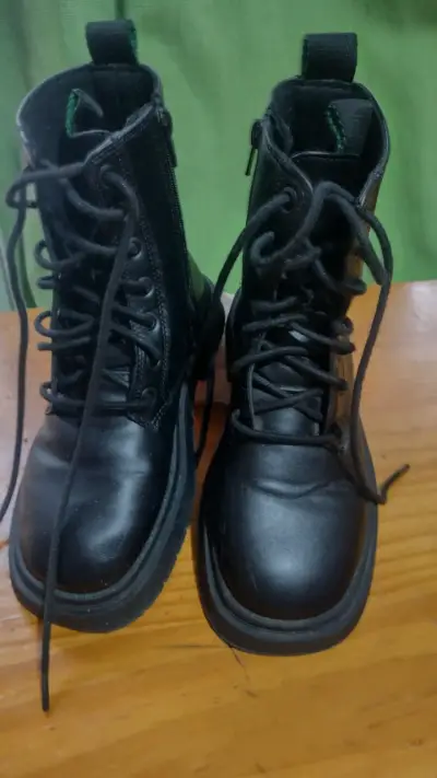 Botas negras   Zara n° 32 - miniatura 1