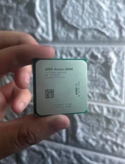 Procesador AMD Athlon 3000G - miniatura 2