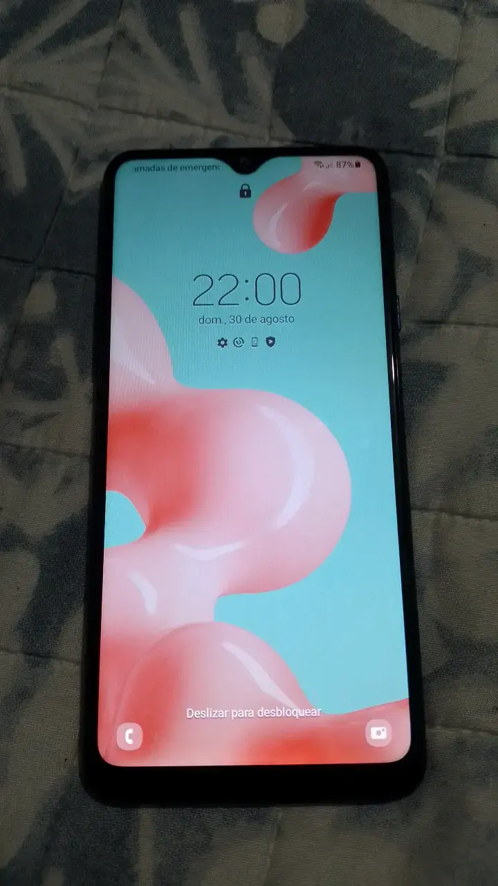 Smartphone Samsung Galaxy A20s azul en buen estado - 3