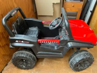 Auto eléctrico para niños Bebesit 4x4 rojo - miniatura 3