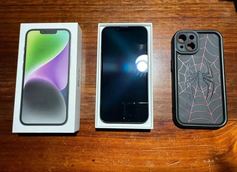 iPhone 14 - 1
