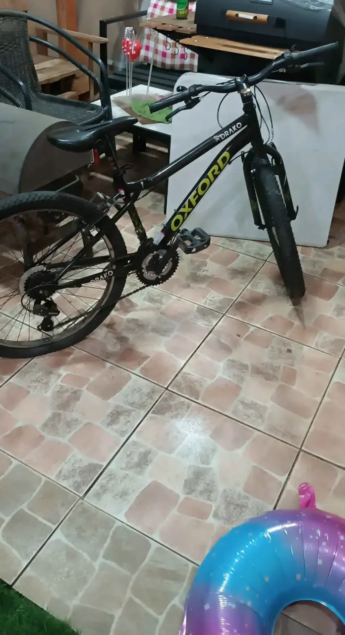 Bicicleta Oxford Draco negra en buen estado - 4