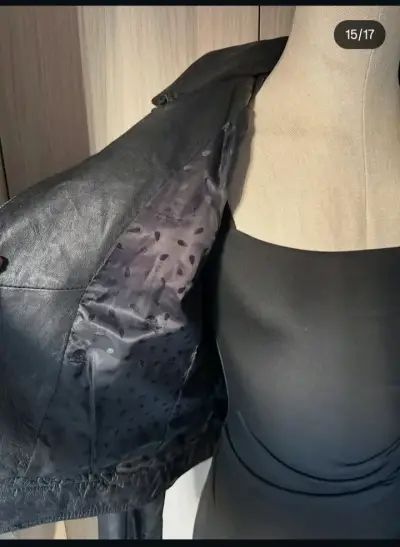 Chaqueta de cuero negra estilo biker marca Foster - miniatura 4