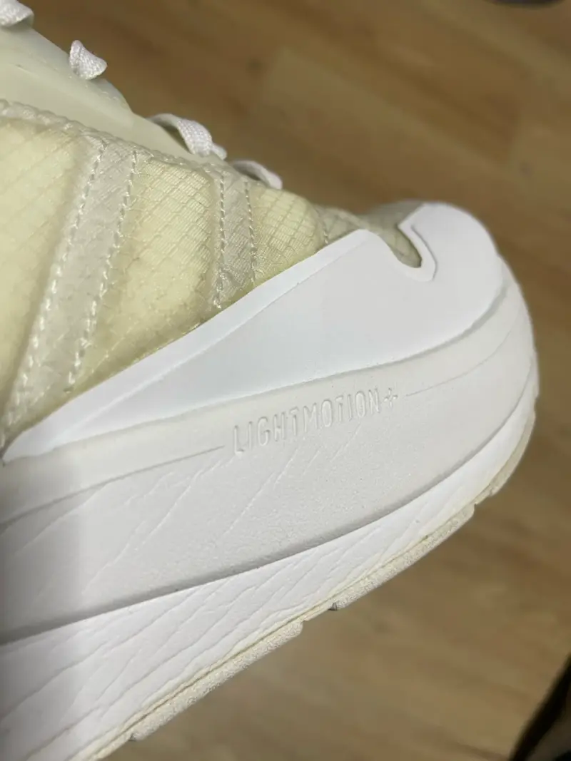 Zapatillas deportivas blancas Adidas en buen estado - 5