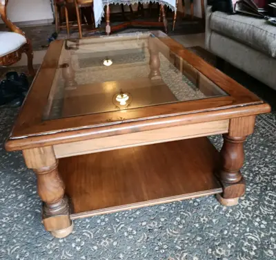 Mesa de Centro de Madera con Vidrio - miniatura 1
