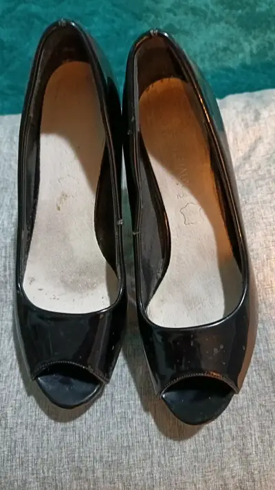 Zapatos 37 de tacón alto negro charol - miniatura 1