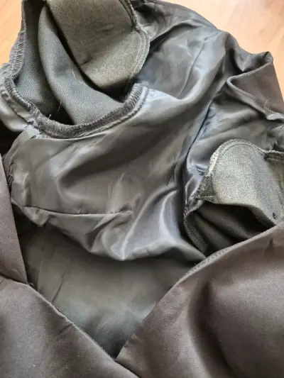 Vestido negro XS con escote profundo - miniatura 5