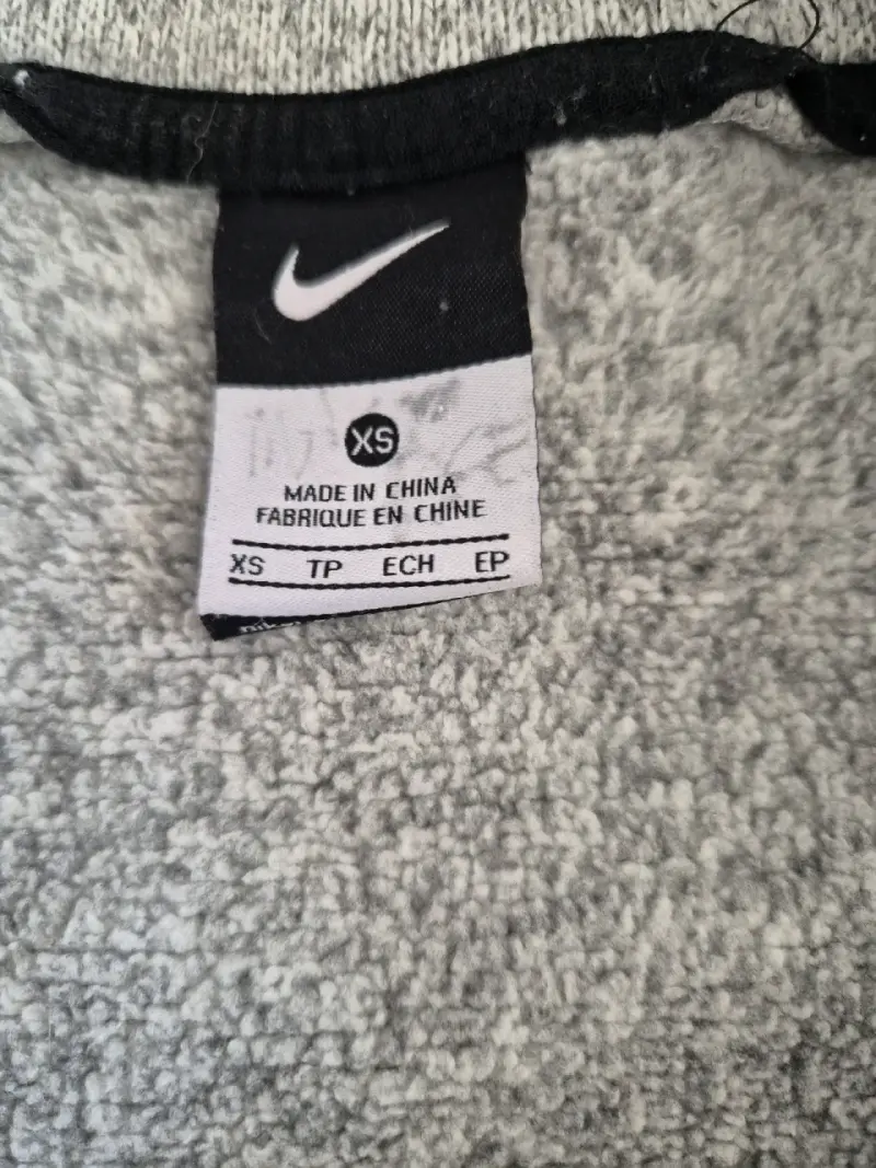 Chaqueta gris Nike para mujer - 3