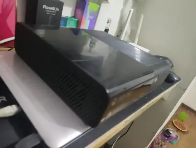 Consola Xbox 360 500GB con fuente de poder - miniatura 4