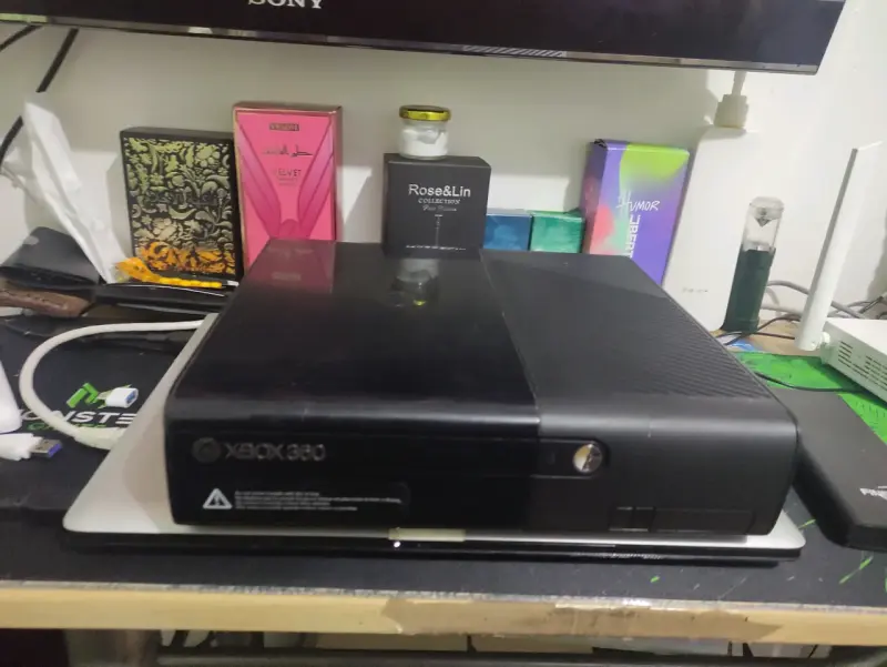 Consola Xbox 360 500GB con fuente de poder - 5