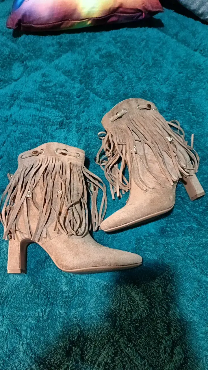 Botines de gamuza con flecos marrones - 2