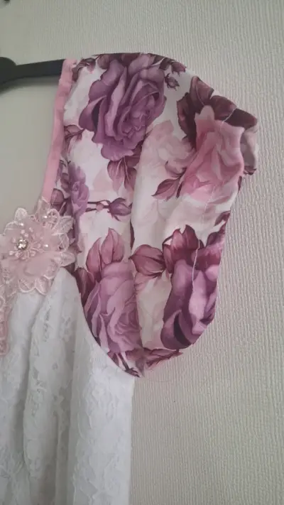 Vestido de cueca, con encaje y detalles bordados - miniatura 6