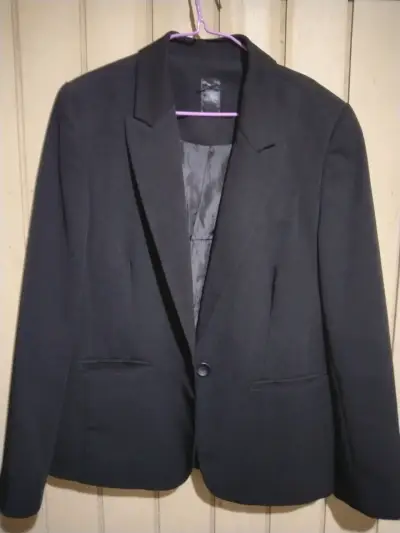 Blazer negro elegante para mujer - miniatura 1