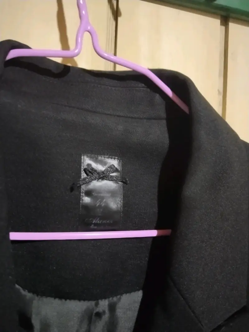 Blazer negro elegante para mujer - 2