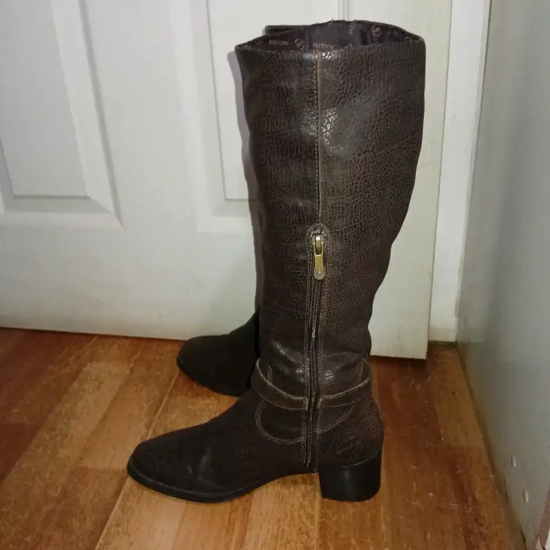 Botas altas de cuero con hebillas, Pollini - 2
