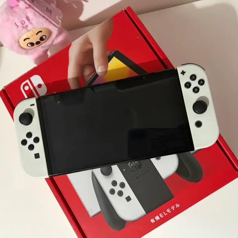 Nintendo Switch OLED con juego Super Mario Bros U - 2