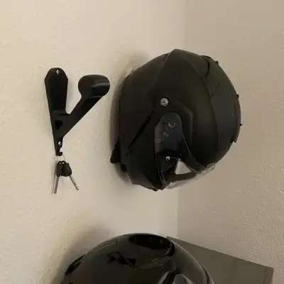 Soporte de Pared para Casco de Moto - miniatura 2