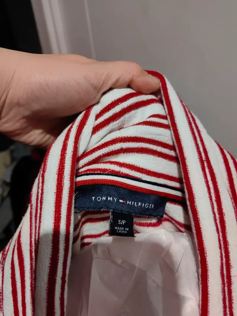 Polerón rayado Tommy Hilfiger rojo y blanco - 1
