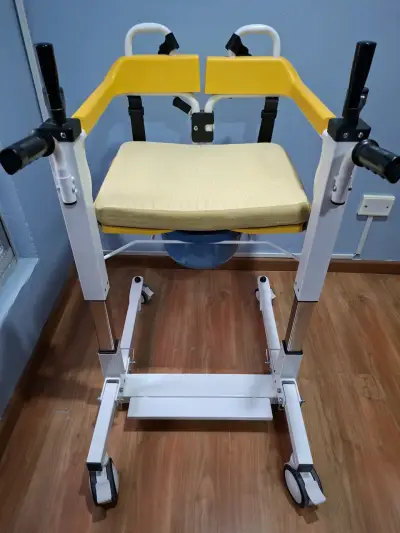 Silla de traslado para pers con movilidad reducida - miniatura 1