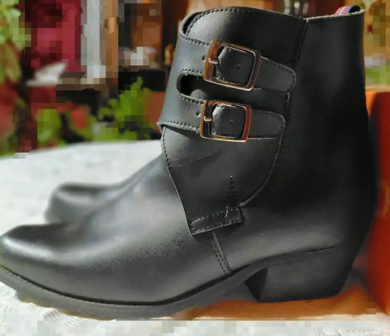 Botines de cuero negro con hebillas Tonada - 2