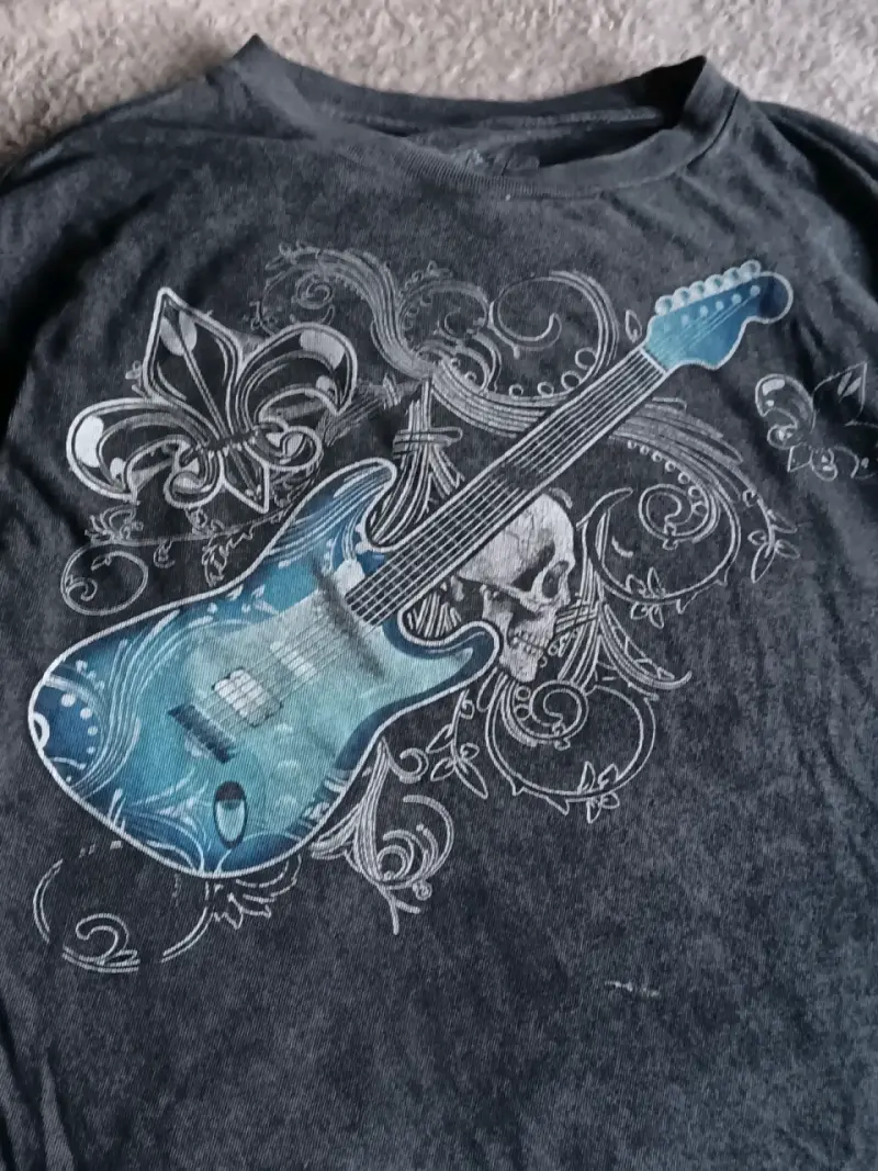 Polera y2k guitarra eléctrica - 2