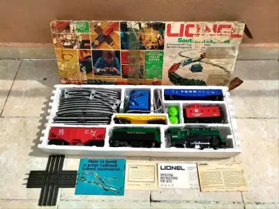 Set de Tren Eléctrico Lionel con Accesorios - miniatura 1