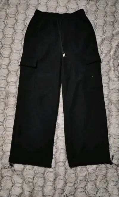 Pantalones cargo negros - miniatura 1