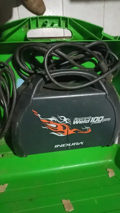 Soldadora Indura Compact Weld 100 Pro con estuche - miniatura 1