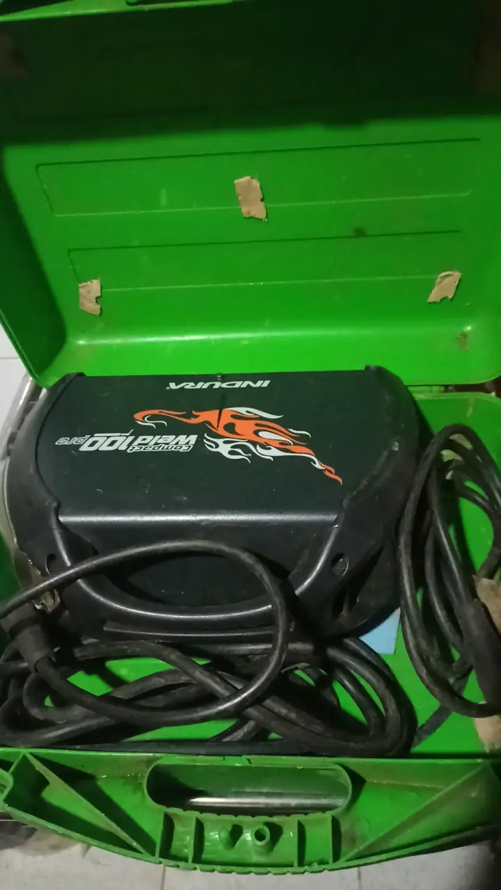Soldadora Indura Compact Weld 100 Pro con estuche - 3