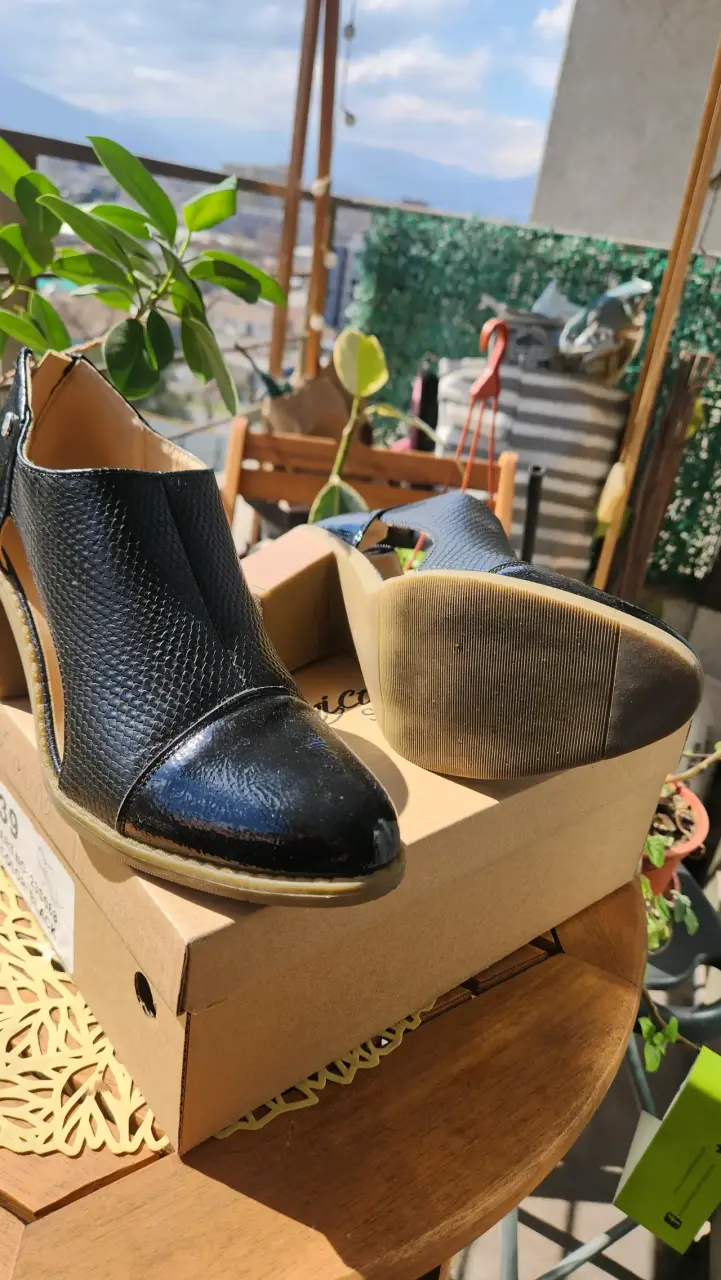 Zapatos de tacón bajo negros talla 39 - 3