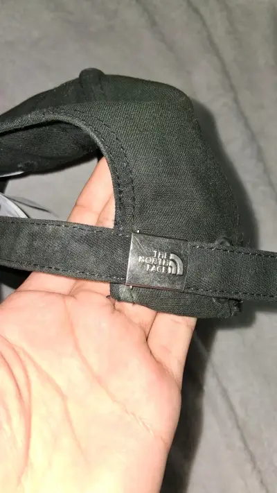 Gorra negra The North Face - miniatura 2