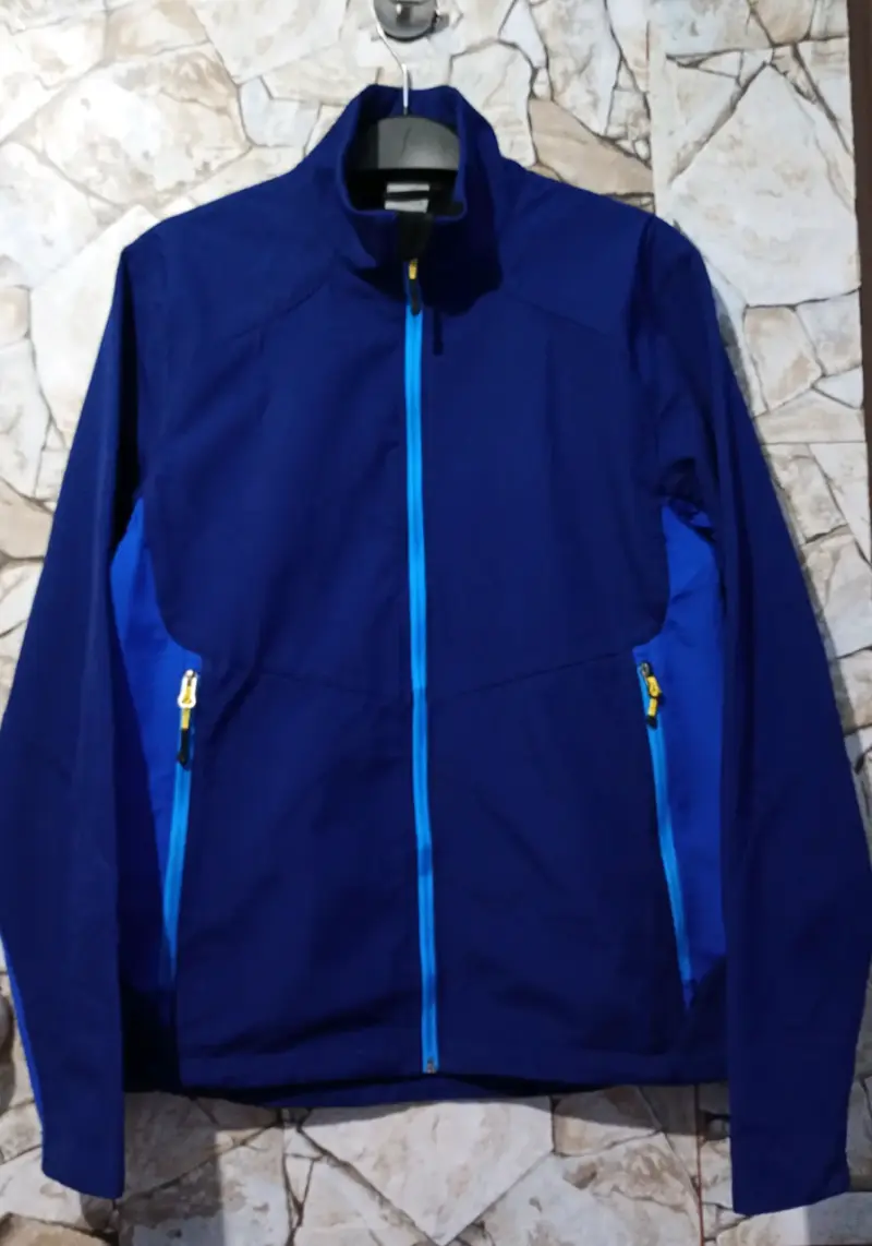 Chaqueta Deportiva Azul con Cierre